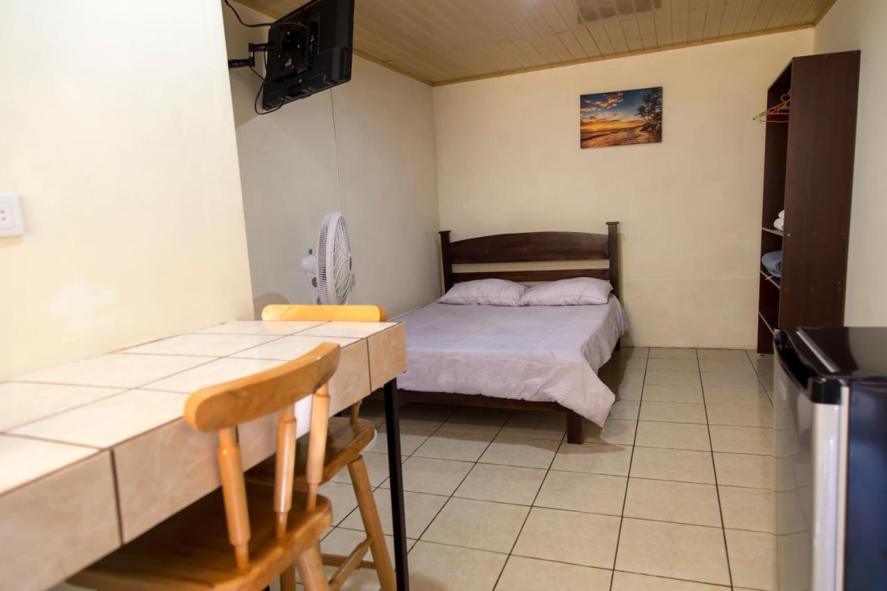 Apartmán Laurel House San Antonio De Belen Exteriér fotografie