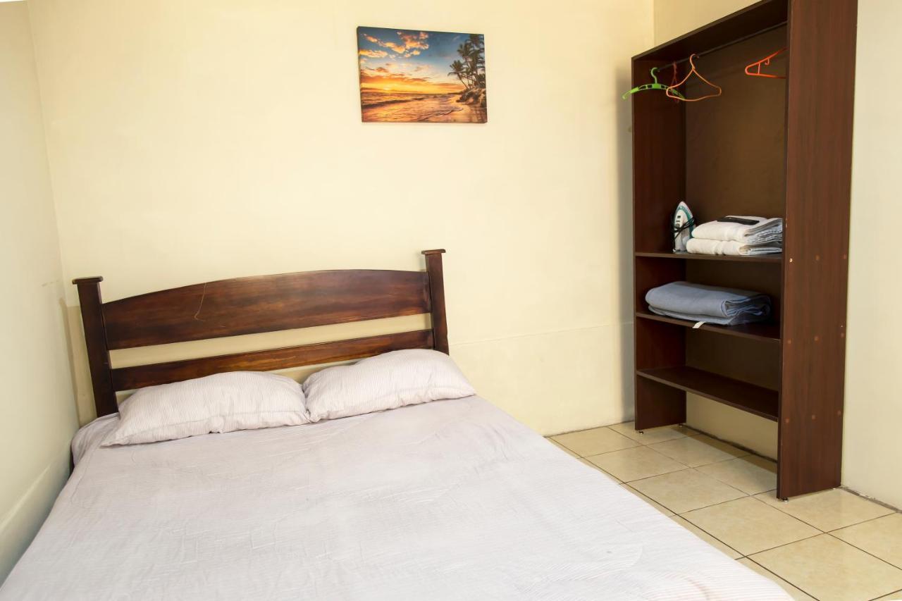 Apartmán Laurel House San Antonio De Belen Exteriér fotografie